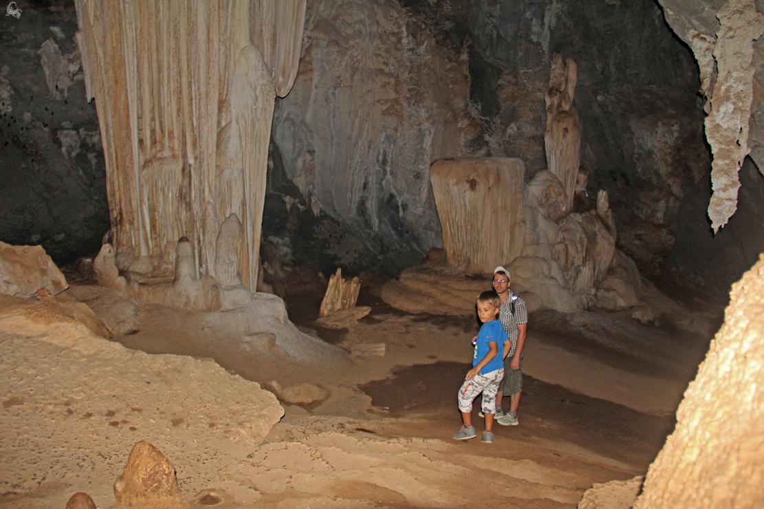 Пещера  Kaeo  и  Sai
