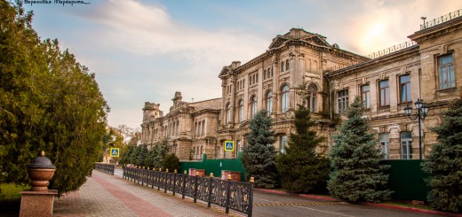 Романовская женская гимназия в Керчи